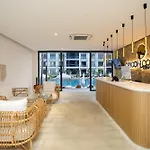 מלון Oricon Coast Luxury 5*