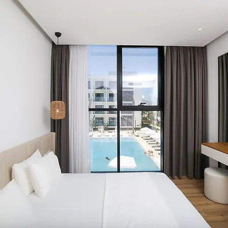 Oricon Coast Luxury Hotel