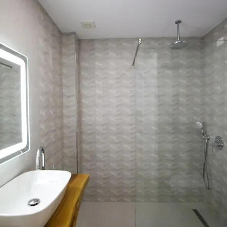 Oricon Coast Luxury Hotel 5*