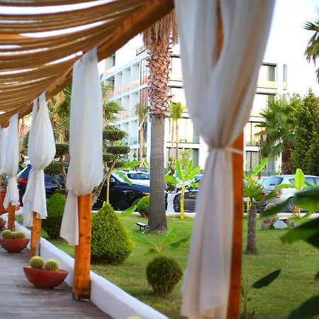Oricon Coast Luxury Hotel 5*