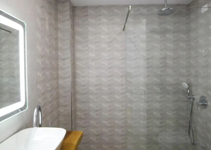 Oricon Coast Luxury מלון 5*